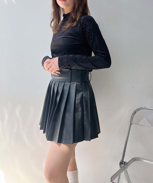 AS KNOW AS plus（アズノゥアズプラス）の「♪フェイクレザープリーツミニスカート　セットアップ可能（スカート・レディース・ブラック/ブラウン系/グレイッシュベージュ・FREE）」の8枚目の写真