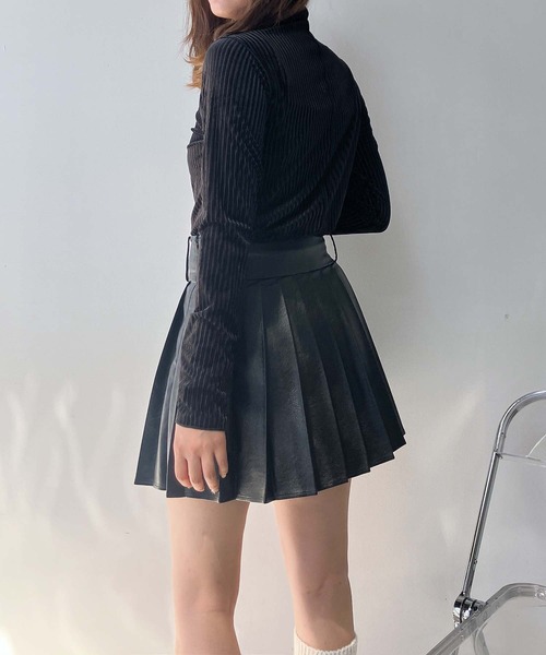 AS KNOW AS plus（アズノゥアズプラス）の「♪フェイクレザープリーツミニスカート　セットアップ可能（スカート・レディース・ブラック/ブラウン系/グレイッシュベージュ・FREE）」の9枚目の写真