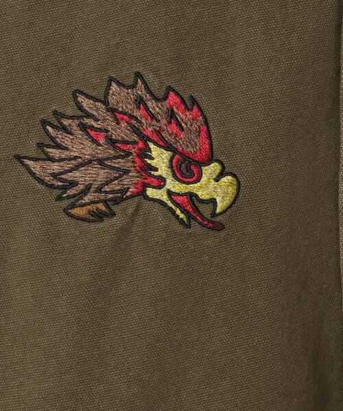 CONVERSE TOKYO（コンバーストウキョウ）の「PIGMENT DYE EMBROIDERY DETROIT JACKET（ミリタリージャケット・レディース・チャコールグレー/オリーブ・MEDIUM/SMALL）」の18枚目の写真