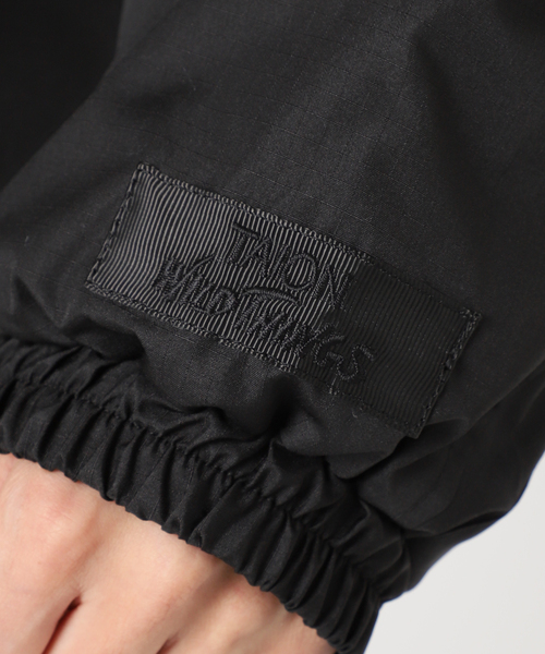 WILD THINGS（ワイルドシングス）の「《追加》別注 WILD THINGS×TAION×relume HAPPY JKT：リバーシブルダウン（ダウンジャケット/コート・レディース・ブラック/ベージュ・SMALL/MEDIUM）」の22枚目の写真