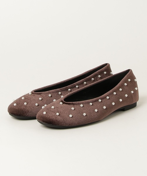 Lutim by u(ルチバイユー)の「Velvet pearl dot pumps / ベルベットパールドットパンプス(パンプス・レディース・ブラウン/ブラック・24.5/23.5)」の4枚目の写真
