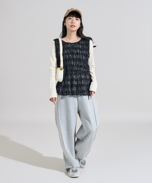 FREAK'S STORE（フリークスストア）の「2WAY フェザーフリンジベスト（ベスト・レディース・オフホワイト/ブラック・ﾌﾘ-）」の4枚目の写真