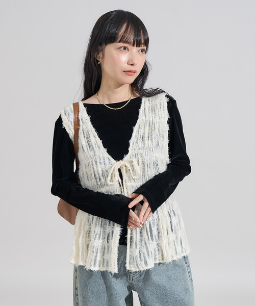 FREAK'S STORE（フリークスストア）の「2WAY フェザーフリンジベスト（ベスト・レディース・オフホワイト/ブラック・ﾌﾘ-）」の12枚目の写真