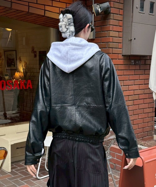 Chikashitsu +（チカシツプラス）の「【Chikashitsu +】bomber