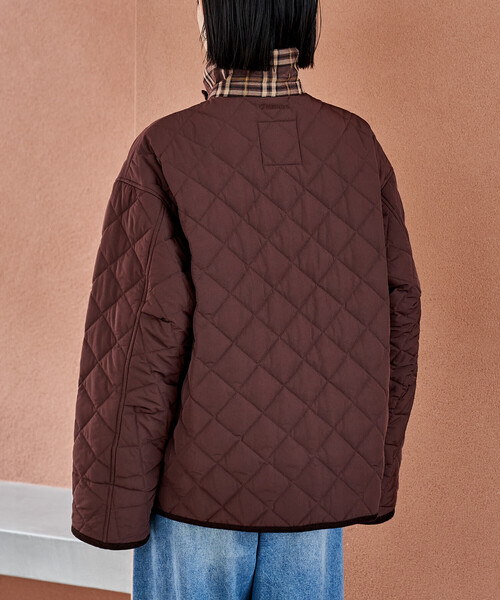 FREAK'S STORE（フリークスストア）の「PRIMALOFT ダイヤキルト 襟付きミドルコート/プリマロフト ジャケット（ブルゾン・レディース・ブラウン/オリーブ/ブラック・ﾌﾘ-）」の21枚目の写真