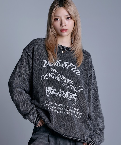 MSG（エムエスジー）の「ヘビーウェイトヴィンテージ加工 天竺編みグラフィックニット【UNISEX】（ニット/セーター・メンズ・ブラック系/グレー系/ワイン系/ブラック・S/M/L/XL）」の2枚目の写真