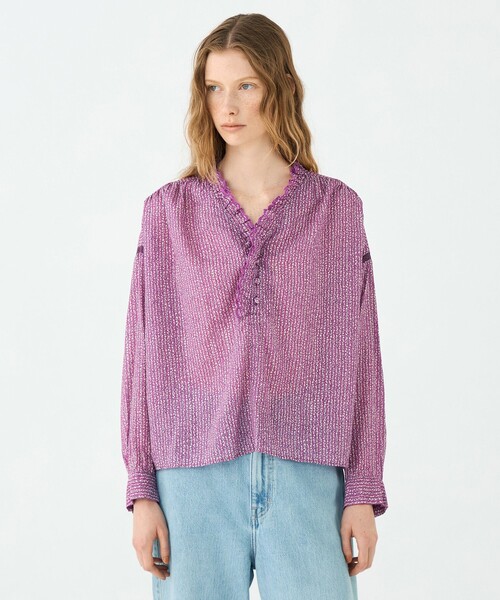 SOULEIADO（ソレイアード）の「コットンレーヨンプリント スタンドフリルブラウス（シャツ/ブラウス・レディース・パープル系その他/イエロー系その他2・36）」の4枚目の写真