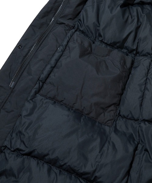 NANGA(ナンガ)の「NANGA/ナンガ NO COLLAR DOWN COAT W(ダウンジャケット/コート・レディース・ブラック/アイボリー・MEDIUM)」の10枚目の写真