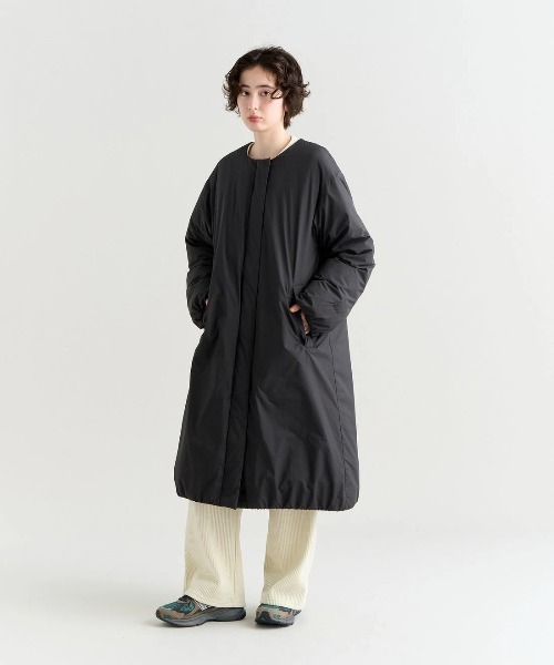 NANGA(ナンガ)の「NANGA/ナンガ NO COLLAR DOWN COAT W(ダウンジャケット/コート・レディース・ブラック/アイボリー・MEDIUM)」の16枚目の写真