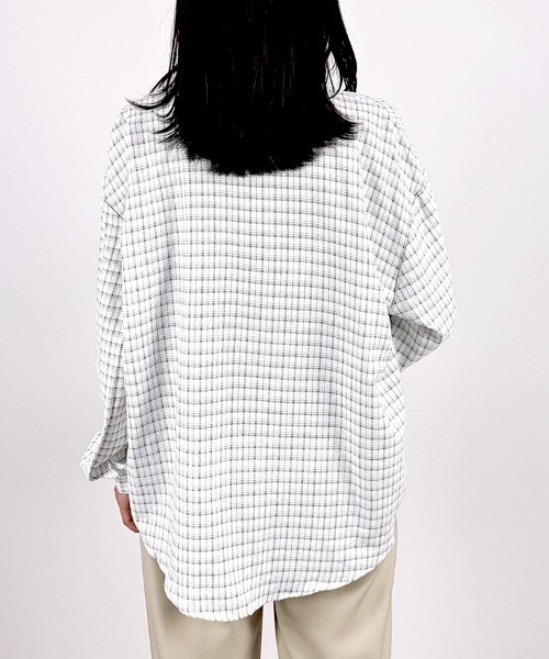 CLOTHY(クロシィ)の「【羽織るだけで様になるオーバーサイズデザイン】グラフチェックシャツ(シャツ/ブラウス・レディース・オフホワイト/イエロー・FREE)」の6枚目の写真