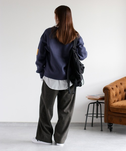 Champion(チャンピオン)の「【Champion】裏起毛リバースウィーブハーフジッププリントスウェット(スウェット・レディース・オートミール/ダークネイビー・L)」の5枚目の写真