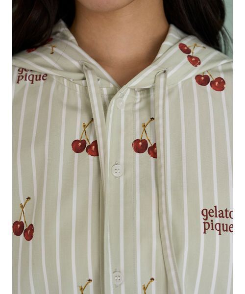 gelato pique（ジェラートピケ）の「【UNISEX】チェリー柄シャツパーカ