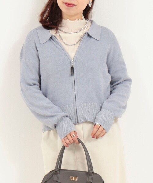 MICO COULIER(ミコクリエ)の「襟付きジップアップカーディガン(カーディガン/ボレロ・レディース・チャコールグレー/キナリ/サックスブルー・38)」の1枚目の写真