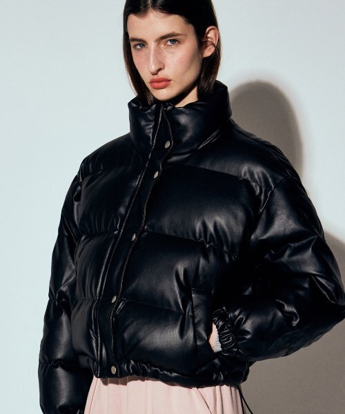 NICK&NICOLE(ニックアンドニコール)の「MINIMAL FAUX LEATHER CROP PADDING_BLACK(ダウンジャケット/コート・レディース・その他・FREE)」の1枚目の写真
