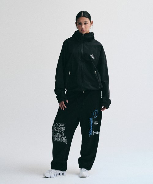 Retriever Club（レトリーバークラブ）の「MULTI LOGO PANTS [BLACK]（スウェットパンツ・レディース・その他・MEDIUM/LARGE/X-LARGE）」の2枚目の写真