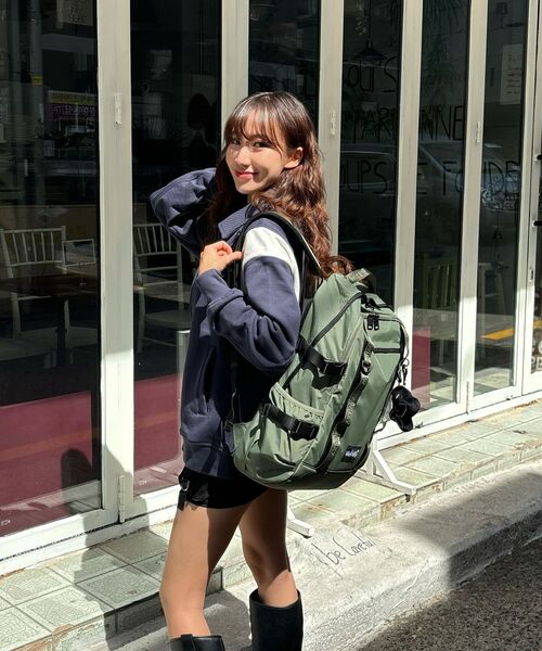 Wacky WiLLy(ワッキーウィリー)の「カラー スウェット バーシティ ジャンパー ネイビー(スタジャン・レディース・その他・SMALL/MEDIUM/LARGE/X-LARGE)」の7枚目の写真