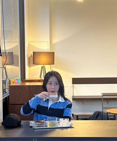 VANONE ATELIER（バノンアトリエ）の「A3496 ストライプカラーTシャツ_Navy（ポロシャツ・レディース・ネイビー・FREE）」の4枚目の写真