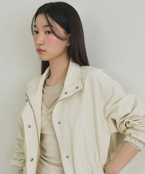 LINGSEOUL(リングソウル)の「high neck string jumper-cream(ナイロンジャケット・レディース・その他・FREE)」の4枚目の写真