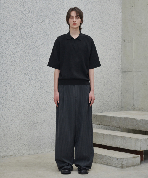 GLW(ジーエルダブリュ)の「ツータックワイドストライプスラックスチャコール(スラックス・レディース・その他・LARGE/SMALL/MEDIUM)」の3枚目の写真