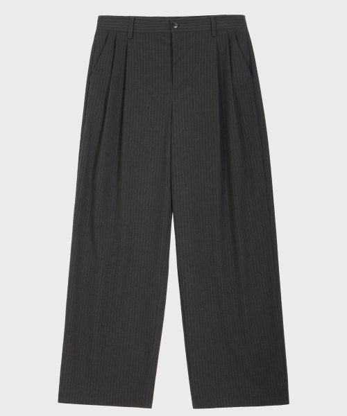 GLW(ジーエルダブリュ)の「ツータックワイドストライプスラックスチャコール(スラックス・レディース・その他・LARGE/SMALL/MEDIUM)」の8枚目の写真