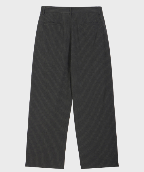 GLW(ジーエルダブリュ)の「ツータックワイドストライプスラックスチャコール(スラックス・レディース・その他・LARGE/SMALL/MEDIUM)」の9枚目の写真
