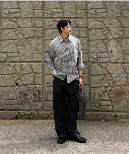 GLW(ジーエルダブリュ)の「ツータックワイドストライプスラックスチャコール(スラックス・レディース・その他・LARGE/SMALL/MEDIUM)」の15枚目の写真