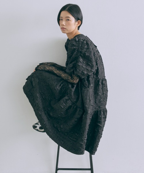 EN NEUME（エンノイム）の「Jacquard Puffy Dress（ワンピース・レディース・アイボリー/ブラック・0/1）」の2枚目の写真