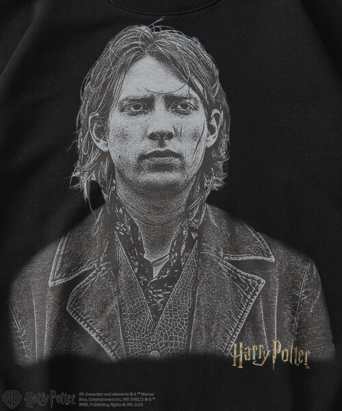 FREAK'S STORE（フリークスストア）の「Harry Potter/ハリー・ポッター ビル・ウィーズリー クルーネックスウェット（スウェット・メンズ・ブラック/ライトグレー・MEDIUM/LARGE）」の4枚目の写真