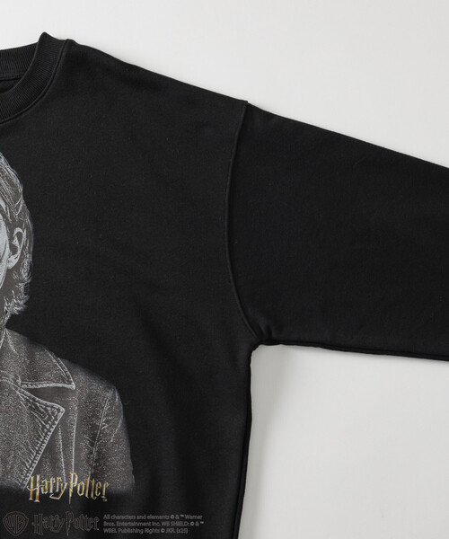 FREAK'S STORE（フリークスストア）の「Harry Potter/ハリー・ポッター ビル・ウィーズリー クルーネックスウェット（スウェット・メンズ・ブラック/ライトグレー・MEDIUM/LARGE）」の8枚目の写真
