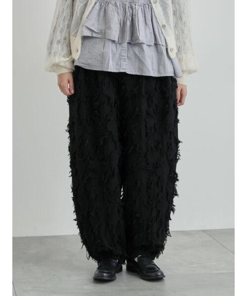 TSUHARU by Samansa Mos2（ツハルバイサマンサモスモス）の「フラワー柄カットジャカードパンツ（その他パンツ・レディース・ベージュ/ブラック・F）」の6枚目の写真