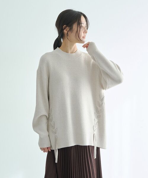 YECCA VECCA(イェッカヴェッカ)の「レースアップニット(ニット/セーター・レディース・杢グレー/レッド/ベージュ・FREE)」の15枚目の写真