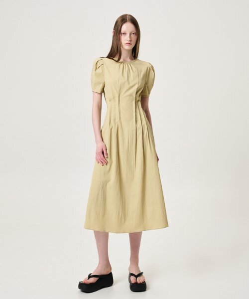 ETMON(エトモン)の「Waist Pintuck Dress, Olive Yellow(ワンピース・レディース・その他・X-SMALL)」の4枚目の写真