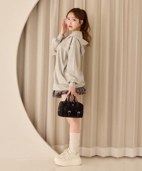 one after another NICE CLAUP（ワンアフターアナザーナイスクラップ）の「オーガンジーリボンカスタムスニーカー（スニーカー・レディース・チャコールグレー/ホワイト・S/M/L）」の16枚目の写真