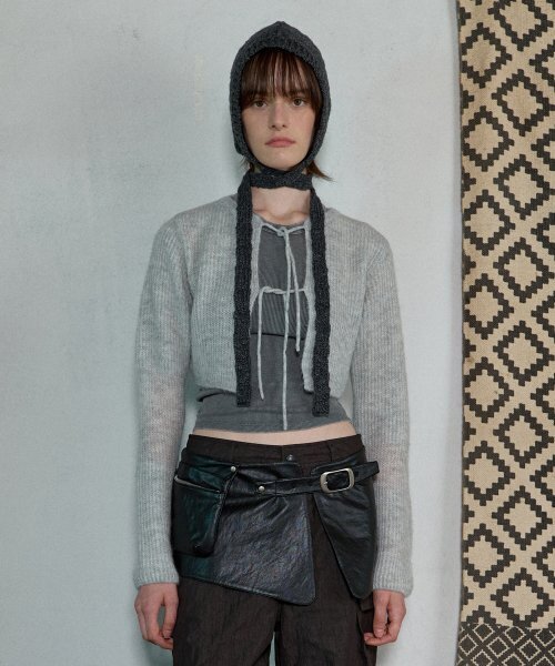 AOPT(アオプト)の「STRAP CROPPED CARDIGAN - LIGHT GRAY(カーディガン/ボレロ・レディース・その他・SMALL/MEDIUM)」の1枚目の写真