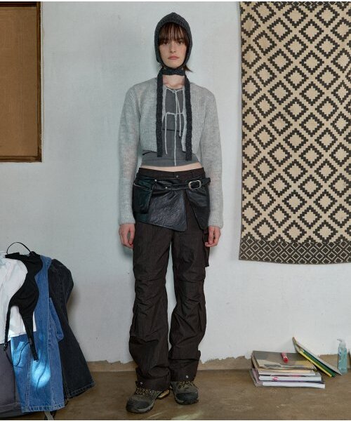 AOPT(アオプト)の「STRAP CROPPED CARDIGAN - LIGHT GRAY(カーディガン/ボレロ・レディース・その他・SMALL/MEDIUM)」の2枚目の写真
