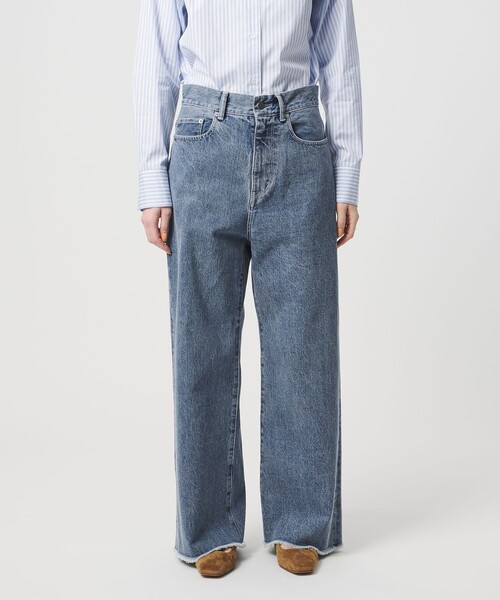 UNITED ARROWS(ユナイテッドアローズ)の「カットオフ デニムパンツ(デニムパンツ・レディース・その他1/ホワイト/ブラック/コバルトブルー・38/36/34)」の6枚目の写真