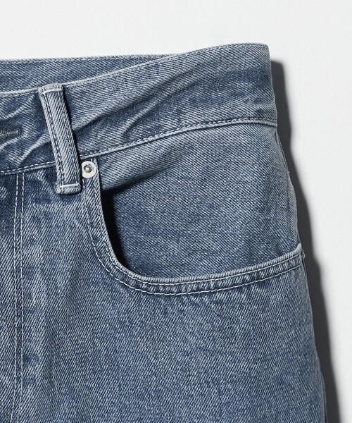 UNITED ARROWS(ユナイテッドアローズ)の「カットオフ デニムパンツ(デニムパンツ・レディース・その他1/ホワイト/ブラック/コバルトブルー・38/36/34)」の12枚目の写真