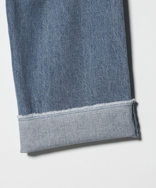 UNITED ARROWS(ユナイテッドアローズ)の「カットオフ デニムパンツ(デニムパンツ・レディース・その他1/ホワイト/ブラック/コバルトブルー・38/36/34)」の8枚目の写真