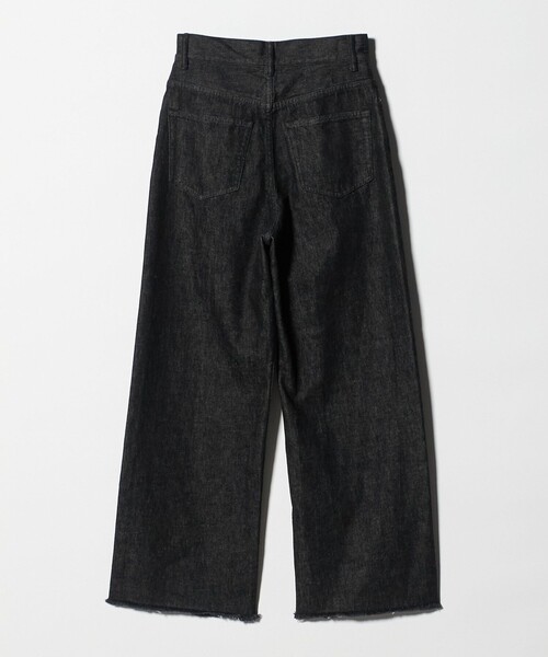 UNITED ARROWS(ユナイテッドアローズ)の「カットオフ デニムパンツ(デニムパンツ・レディース・その他1/ホワイト/ブラック/コバルトブルー・38/36/34)」の16枚目の写真