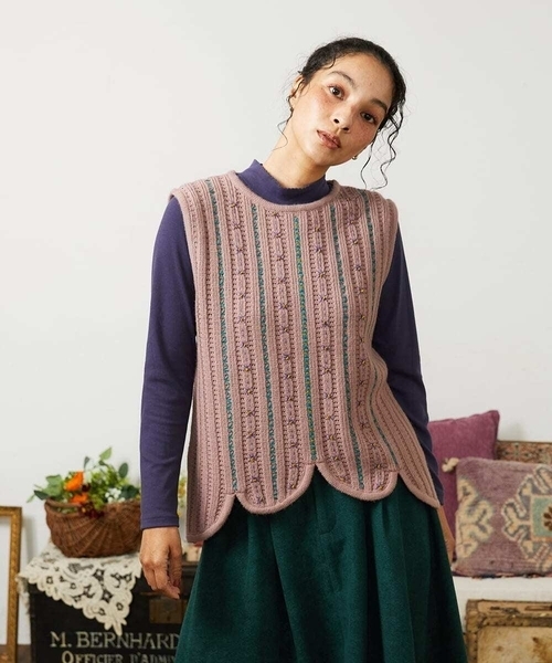 【NEW】ホコモモラ（JOCOMOMOLA）/Escalera 刺繍ニットベスト Escalera 刺繍ニットベスト（ニット/セーター）｜Jocomomola