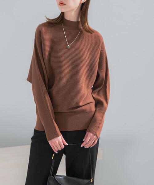URBAN RESEARCH ROSSO WOMEN（アーバンリサーチ　ロッソ）の「ウォッシャブルアンチピリングドルマンニット（ニット/セーター・レディース・ネイビー/ブルー系その他/ブラウン/ベージュ系その他・FREE）」の2枚目の写真