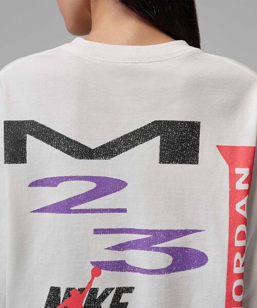 JORDAN BRAND(ジョーダンブランド)の「ジョーダン フライト ウィメンズ オーバーサイズド ロングスリーブ Tシャツ / Jordan Flight Women's Oversized Long-Sleeve T-Shirt IF0804-133 Sail(Tシャツ/カットソー・レディース・クリーム・S/L/XL/2XL/M/XS)」の15枚目の写真