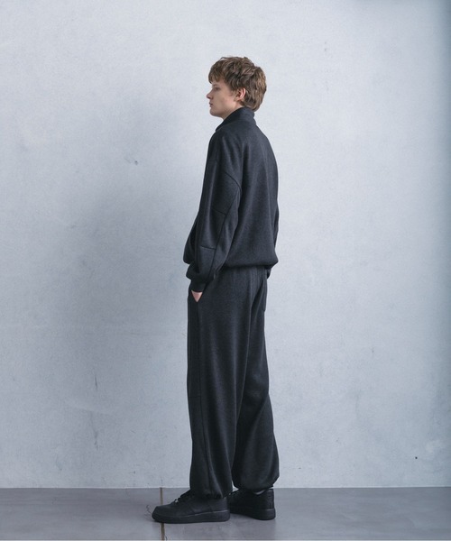 +phenix（プラスフェニックス）の「【WEB・直営店限定】+phenix(プラスフェニックス)FLEECE WIDE PANTS フリースワイドパンツ（その他パンツ・メンズ・チャコール/ブラック・M/XL/L）」の14枚目の写真