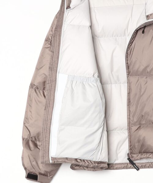 FARAH（ファーラー）の「Light Weight Hooded Down Jacke（ブルゾン・メンズ・ベージュ・MEDIUM/LARGE）」の3枚目の写真