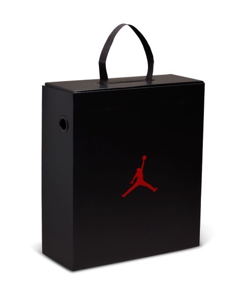 JORDAN BRAND(ジョーダンブランド)の「JORDAN BRAND Air Jordan 1 Brooklyn(ジョーダンブランド ウィメンズ エア ジョーダン 1 ブルックリン)(スニーカー・レディース・ブラック系・23cm/23.5cm/24cm/24.5cm/25cm)」の11枚目の写真
