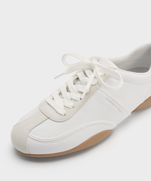 CHARLES & KEITH(チャールズ & キース)の「Louise ルーイ コントラストトリム スニーカー(スニーカー・レディース・ダークブルー/ホワイト/レッド・22.5cm/25cm/24.5cm/23.5cm/23cm)」の20枚目の写真