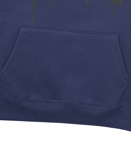 GAINSBORO(ゲインズボロ)の「ゴシックロゴフードパーカー_パープル(パーカー・メンズ・パープル・S/M/L/XL)」の6枚目の写真