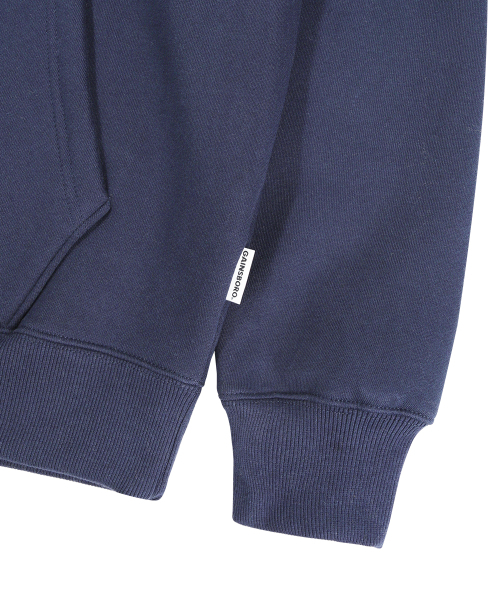 GAINSBORO(ゲインズボロ)の「ゴシックロゴフードパーカー_パープル(パーカー・メンズ・パープル・S/M/L/XL)」の7枚目の写真