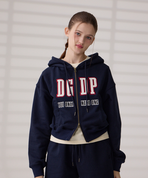 DANGLEDROP(ダングルドロップ)の「DGDPアップリケクロップフード集業ネイビー(パーカー・レディース・その他・S/M)」の5枚目の写真