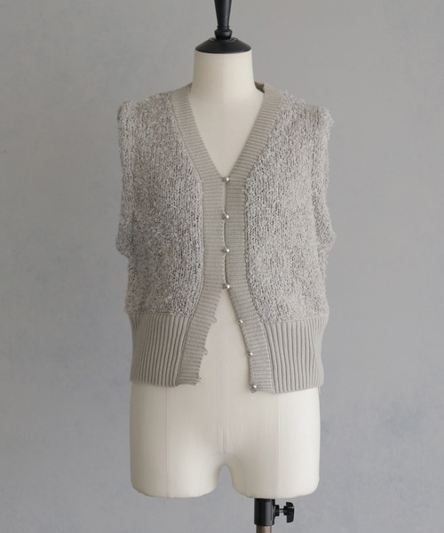 &g'aime(アンジェム)の「【&g'aime 】ツイードライクラメニットベスト Tweed Style Lame Knit Vest(ベスト・レディース・ブラック/チャコールグレー/グレイッシュベージュ・FREE)」の19枚目の写真